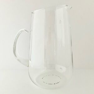 Pyrex 2 Quart 64 Ounce Clear Glass Reverse Open Handle Serving Pitcher MCM